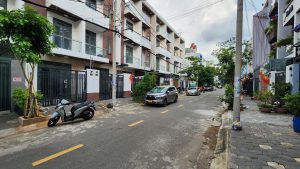 Mặt Tiền Tên Lửa